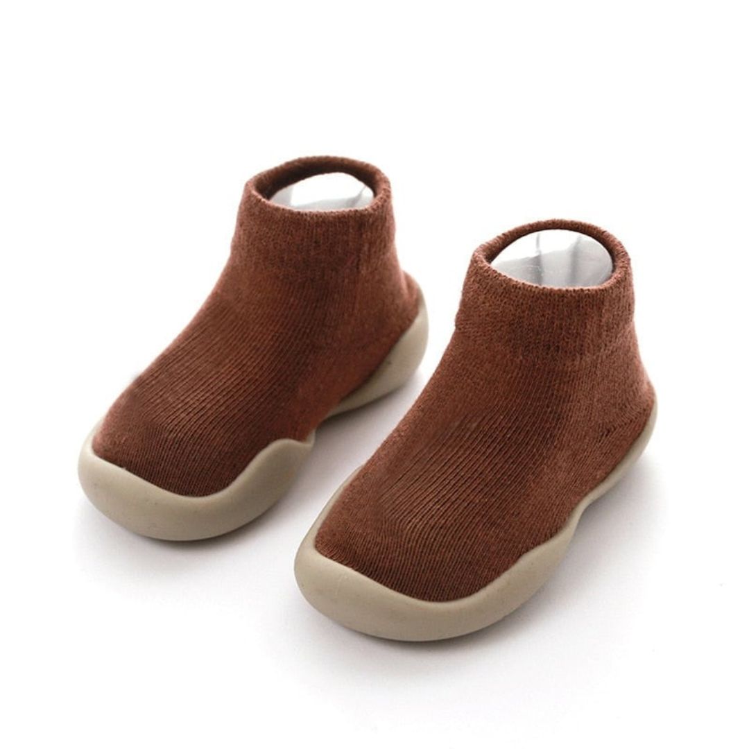 Laufenlernen Sockenschuhe